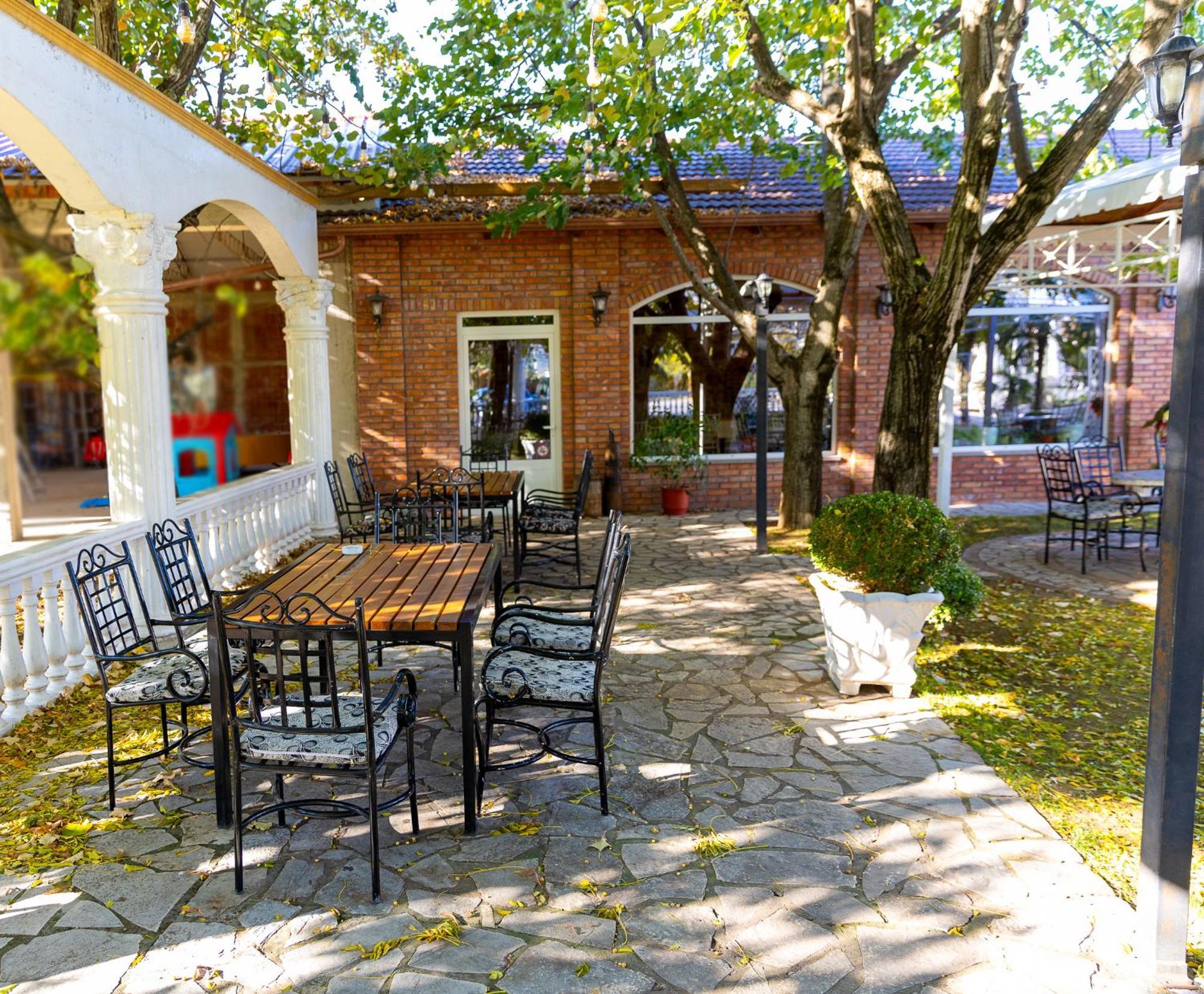 Hotel Paradise Shkodër Exteriér fotografie
